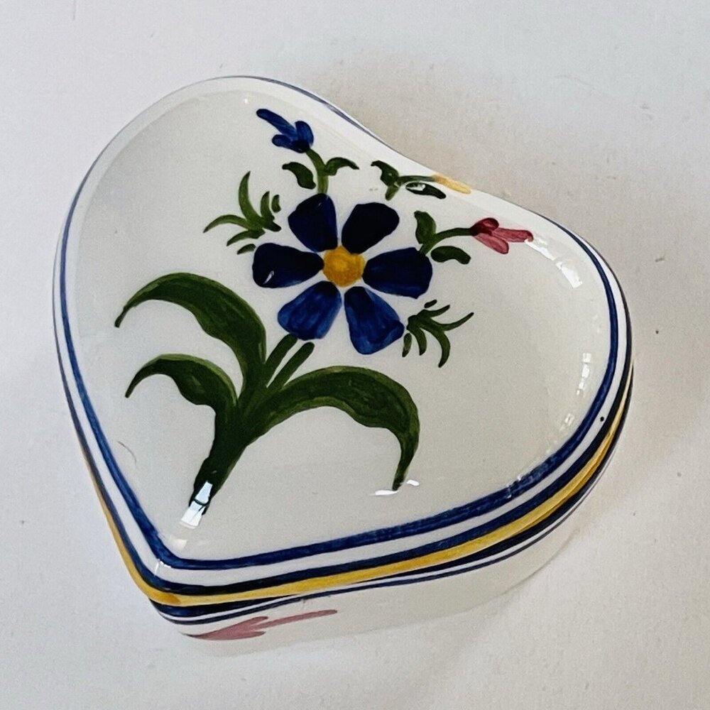 Porcelain Handpainted Heart Shaped Trinket Box Flowers Portugal 204-E